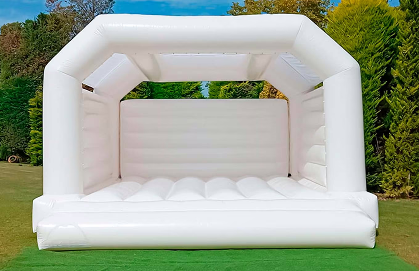 Inflable Blanc · Inflables Barcelona