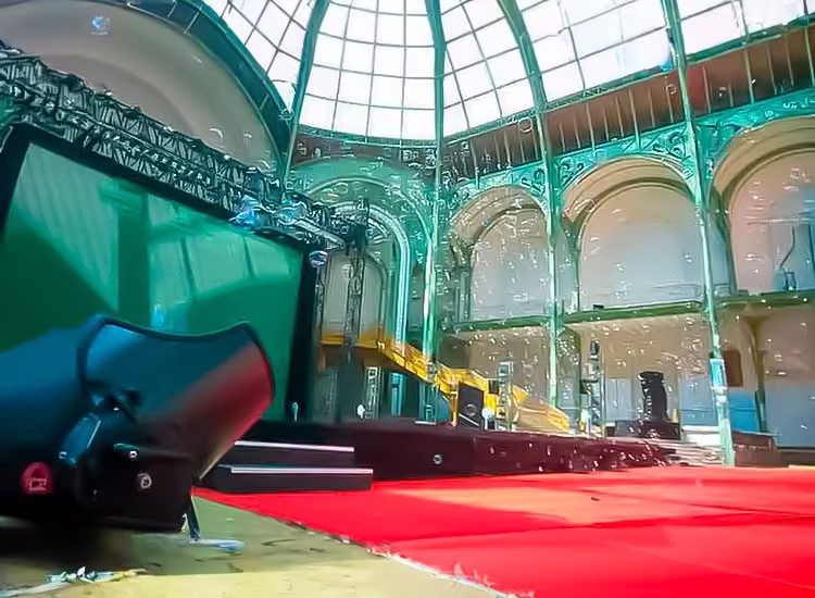 Màquina de Bombolles Teatre · Inflables Barcelona